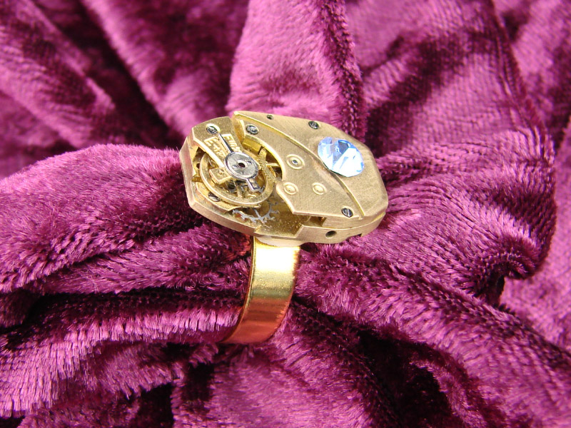 Clockwork Ring 28 S